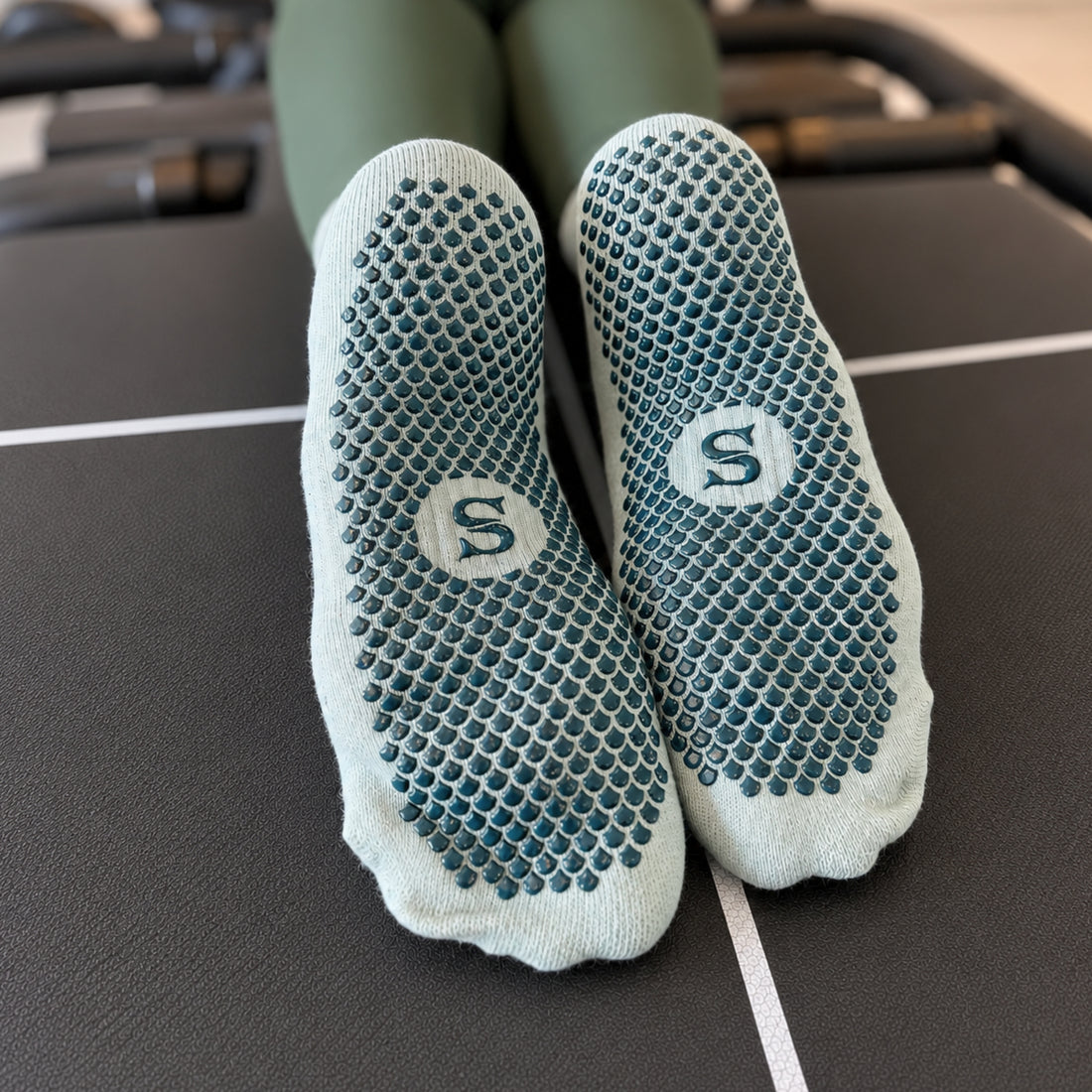 SOLESIREN™ Grip Socks | Mermaid Tail Grip Pattern