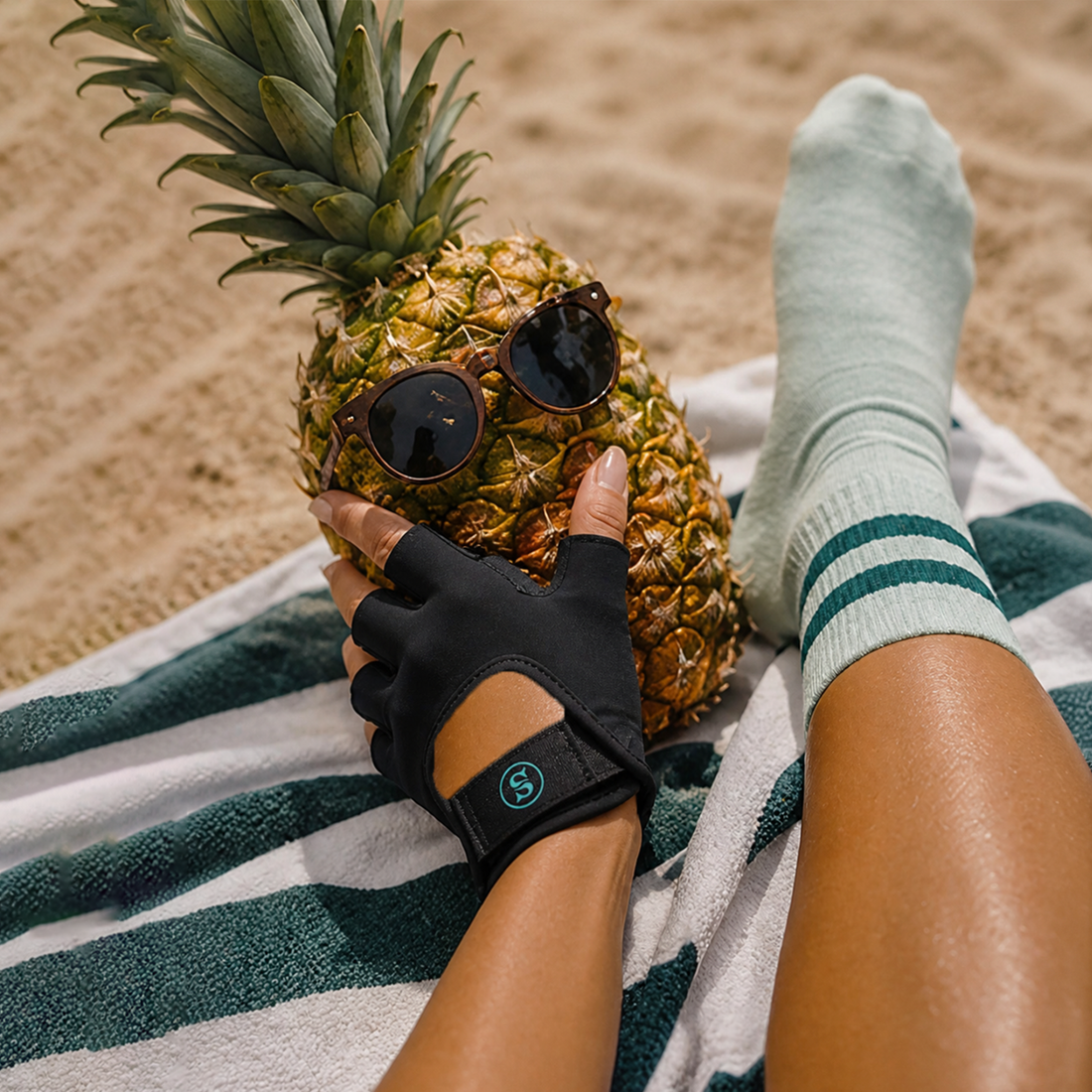SIREN Grip Gloves and Seafoam Grip Sock bundle by SOLEMETHOD, the full studio setup for Pilates and Lagree.
