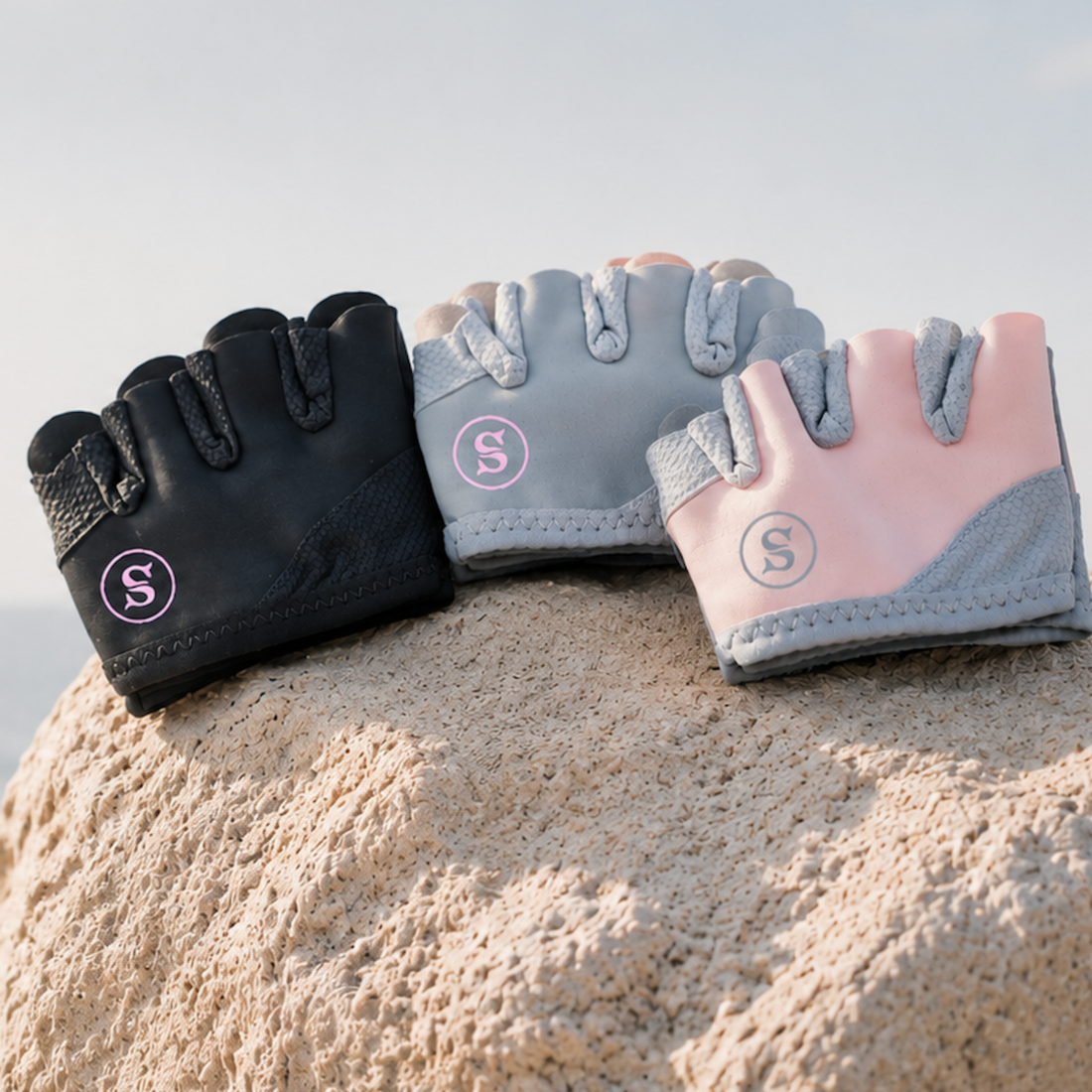 SIREN Mini Grip Gloves by SOLEMETHOD — strapless grip gloves for Pilates, Lagree and Barre.