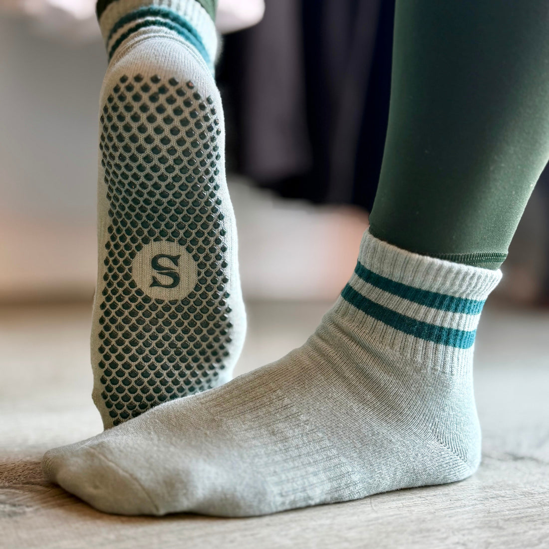 SOLESIREN™ Grip Socks | Mermaid Tail Grip Pattern